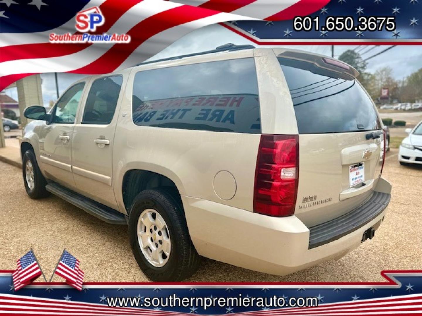 2008 TAN CHEVROLET SUBURBAN BASE; LT LS (3GNFC16038G) with an 5.3L V8 OHV 16V FFV engine, 4-Speed Automatic transmission, located at 922 W. Beacon St., Philadelphia, MS, 39350, (601) 650-3675, 32.770447, -89.127151 - Title: 2008 Chevrolet Suburban LS 1500 Year: 2008 Make: Chevrolet Model: Suburban Engine: 5.3L V8 OHV 16V FFV Body: SPORT UTILITY 4-DR Transmission: 4-Speed Automatic Overdrive Drive Type: RWD Mpg City: 15 Mpg: 21 Trim: LS 1500 - Photo#3